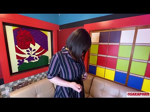 ❤️ Japanesch Cutie mat groussen Titten masturbéiert mat Sexspillsaachen an huet en Orgasmus. Si schwätzt an engem Interview iwwer hir fucking Erfahrung. Riesen Titten an haare Muschi krauchen haart. Osakaporn ❤ Porno op lb.tukifporno.ru ❤